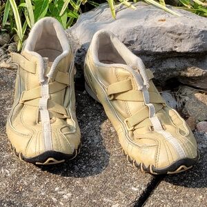 Diesel tan athletic shoes